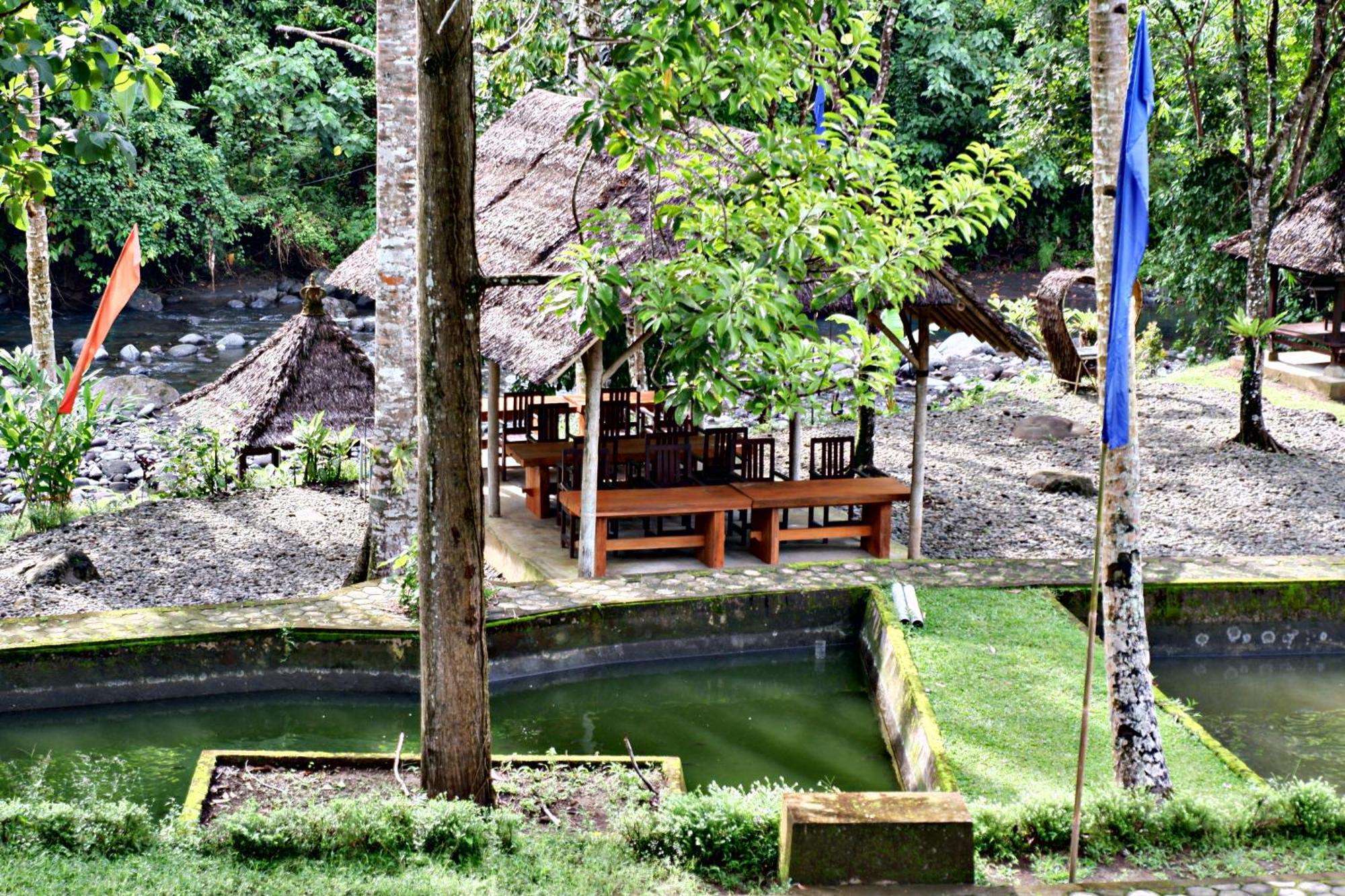 Aum Resort ปูลูกาน ภายนอก รูปภาพ