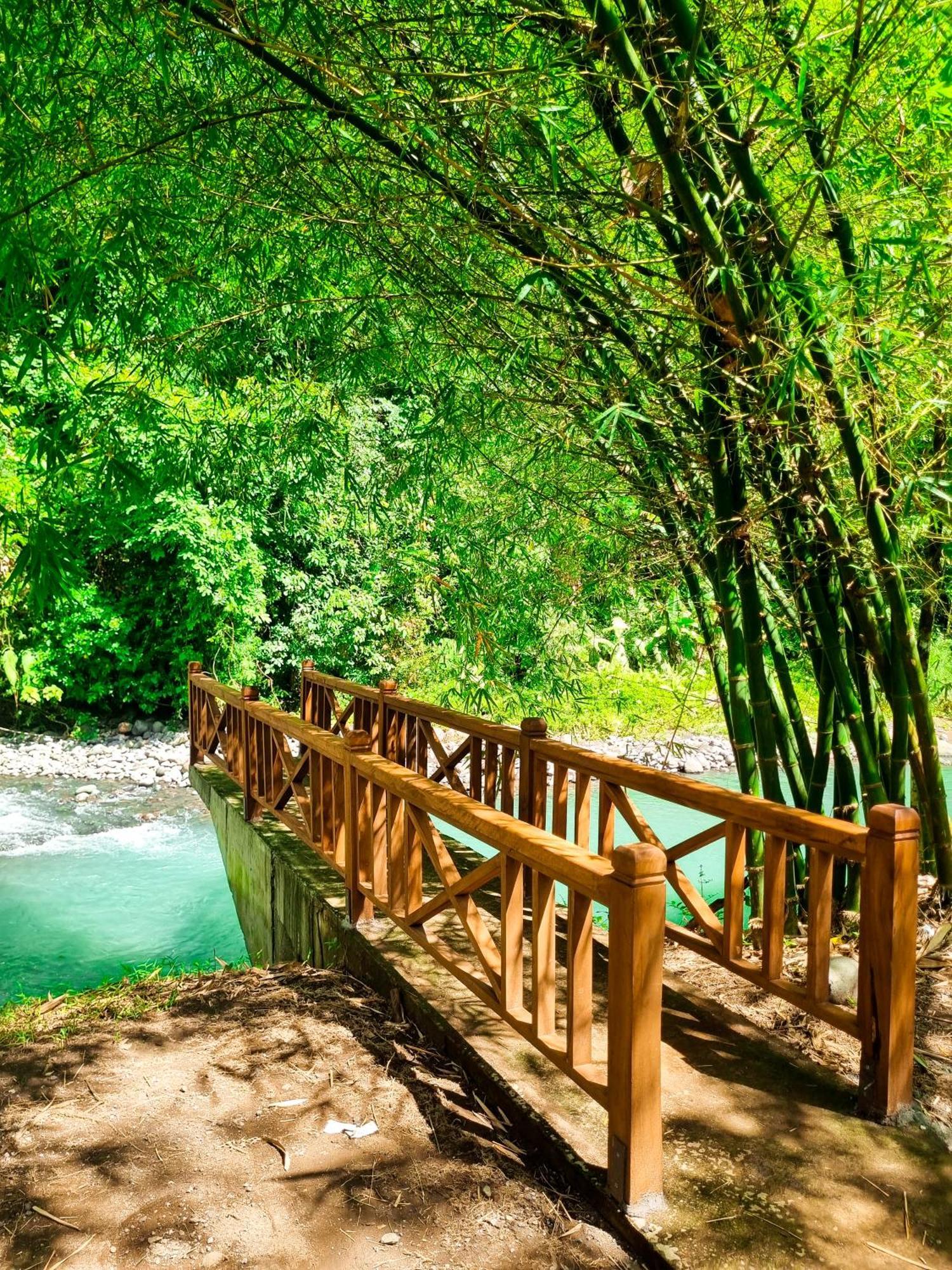 Aum Resort ปูลูกาน ภายนอก รูปภาพ